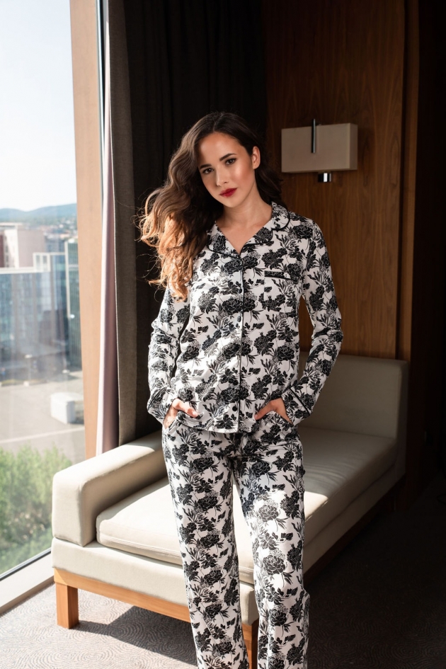 WOMEN'S PYJAMA SET